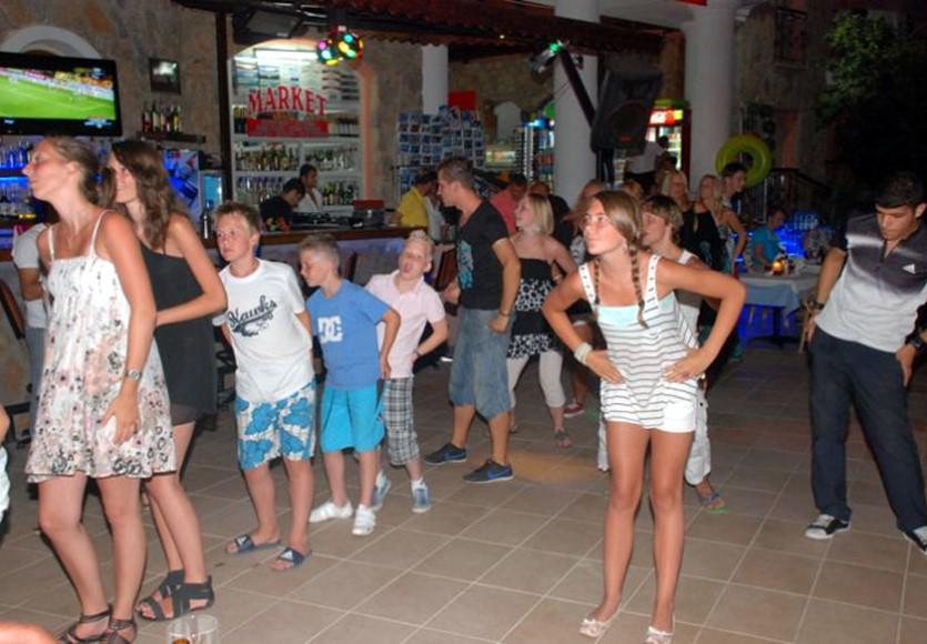 Apart Otel Club Dena