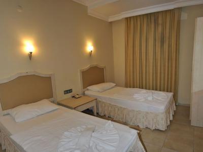 Hotel apartamentowy Club Dena 2*